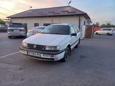 step 2: Volkswagen Passat: 1993 г., 2 л, Механика, Бензин, Универсал