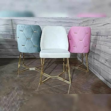 Stolice: Barske/dining stolice sa zlatnim metalnim nogama i mekanim — 9