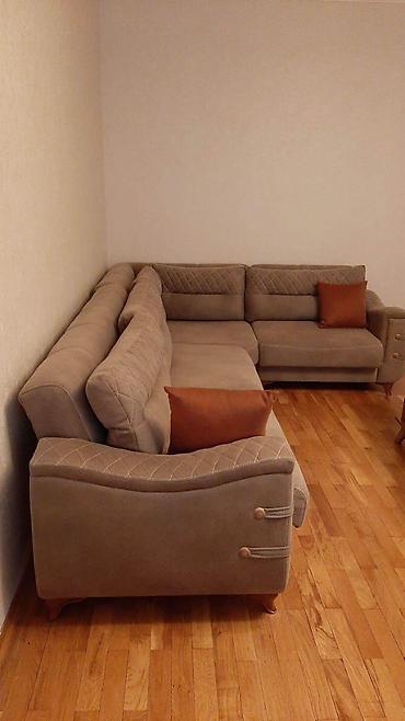 Divanlar: Künc divan 300 azn.Açılır,2 tərəfində də baza var.Ölçü:3.20×2.10 — 1