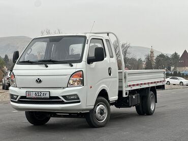 Changan: Changan : 2023 г., 2 л, Механика, Бензин