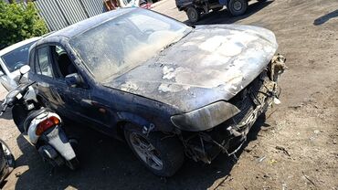 срочно срочно продаю машина: Mazda 323: 2003 г., 1.6 л, Механика, Бензин, Хетчбек