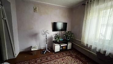 Продажа коттеджей и домов: Продаётся просторный дом с большим участком в селе Сукулук! 📍 — 30
