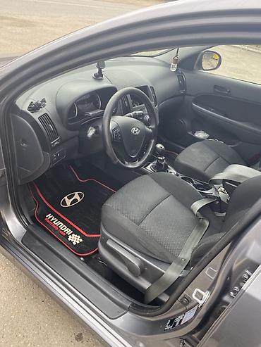 Hyundai: Hyundai i30: 1.4 l | 2011 il Universal — 15