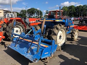 Другие тракторы: Продается Японский мини трактор Iseki TU220 с фрезой, рамная — 2