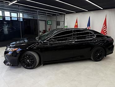 black: Toyota Camry: 2019 г., 2.5 л, Автомат, Бензин, Седан — 4