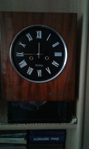 Антикварные часы: Часы настенные СССР Янтарь