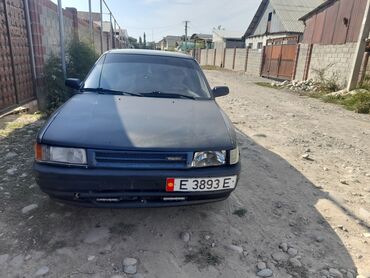 mazda demio куплю: Mazda 323: 1989 г., 1.6 л, Механика, Бензин, Седан