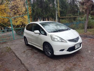 бензин бишкек: Honda Fit: 2009 г., 1.5 л, Бензин, Хэтчбэк