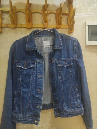 qara cins pencekler: Cins kurtka, Bershka, XS (EU 34), S (EU 36)