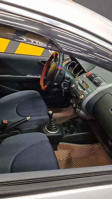 jak авто: Honda Jazz: 2002 г., Хэтчбэк — 5