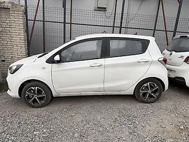 чангам: Changan Benben E-Star: 2024 г., Электромобиль — 2