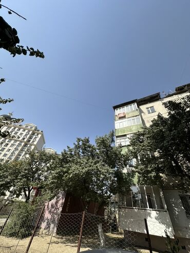 продажа квартира город ош: 3 комнаты, 75 м², 106 серия, 5 этаж, Косметический ремонт