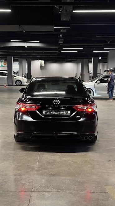 2 8: Toyota Camry: 2018 г., 2.5 л, Автомат, Бензин, Седан — 5