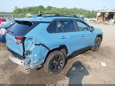 Toyota: Toyota RAV4: 2022 г., 2.5 л — 4