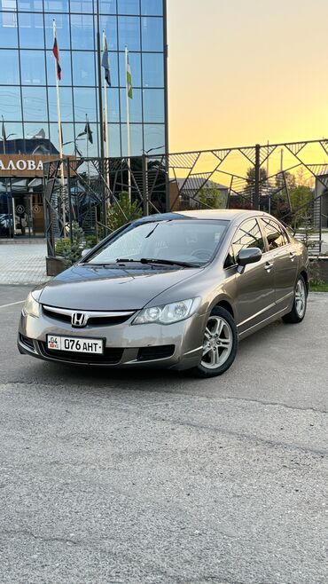 куплю honda cr v: Honda Civic: 2007 г., 1.8 л, Механика, Бензин, Седан