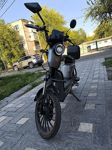 Электроскутер/электромопед городского типа Описание: - Практичный