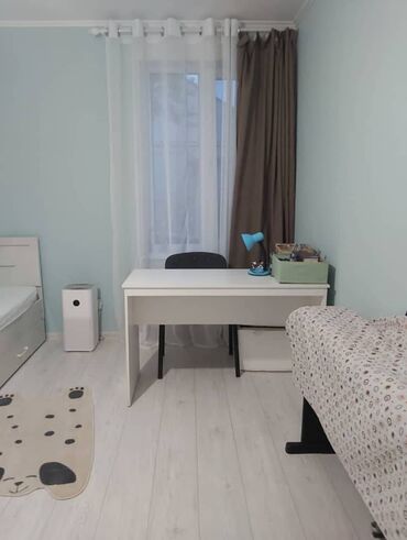 двухэтажный дом бишкек: 73 кв. м, 3 бөлмө, Забор, тосулган