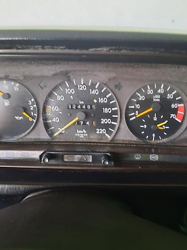 Mercedes-Benz: Mercedes-Benz 190 (W201): 2 л | Седан — 5