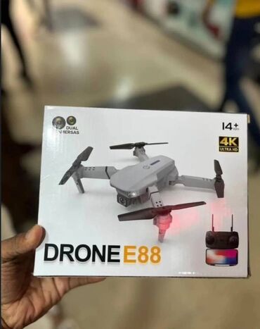 талас терек: Квадрокоптер DRONE E88 / E88 Pro - Складная конструкция: компактный