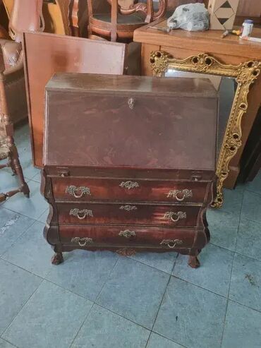 Stilski radni stolovi: Odlicno stanje Visina 100 cm Sirina 80 cm Dubina45 cm — 3