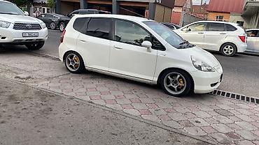 прямоток на фит: Honda Fit: 2003 г., 1.5 л, Механика, Хэтчбэк — 3