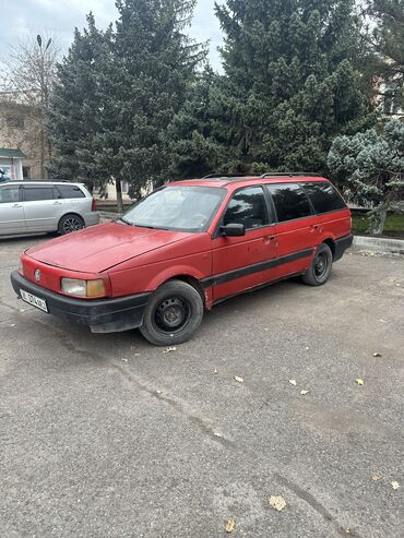 Volkswagen: Volkswagen Passat: 1990 г., 1.8 л, Механика, Бензин, Универсал