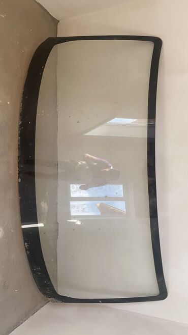 лобовое стекло на мерседес 124 в Кыргызстан | Аксессуары для авто: Ниссан куб лобовое стекло б/у