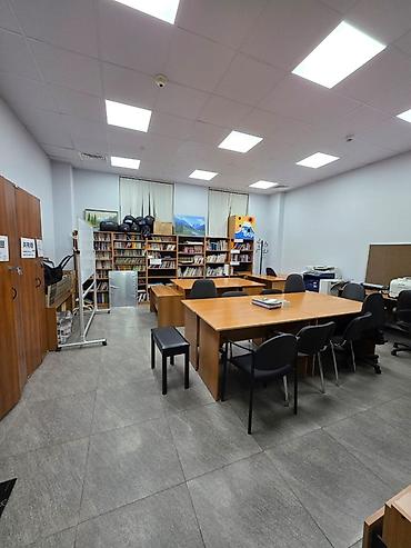 Аренда помещений свободного назначения: Сдается 2 этажное коммерческое помещение 540 кв м Адрес - — 8