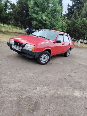 xacmaz masin satisi: VAZ (LADA) 2107: 1.5 l | 1991 il Sedan