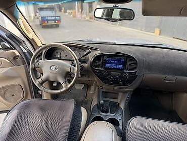 семиместный джип: Toyota Sequoia: 2001 г., 4.7 л, Автомат, Бензин, Внедорожник — 9