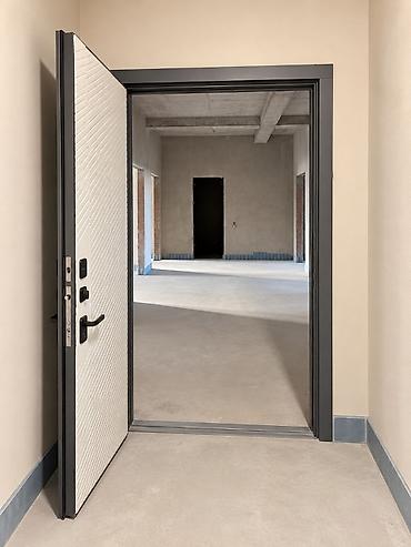 capstroy: 3 комнаты, 130 м², Боконбаева/Уметалиева Элитка, 15 этаж, ПСО (под самоотделку) — 3