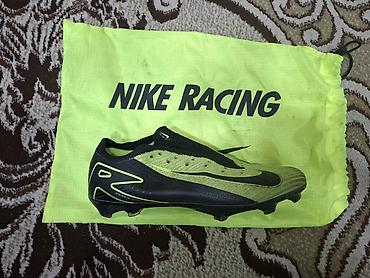 idman şort: Butslar Nike, İşlənmiş — 1