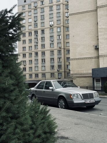 мерс 2000 года: Mercedes-Benz W124: 1993 г., 2.2 л, Механика, Бензин, Седан