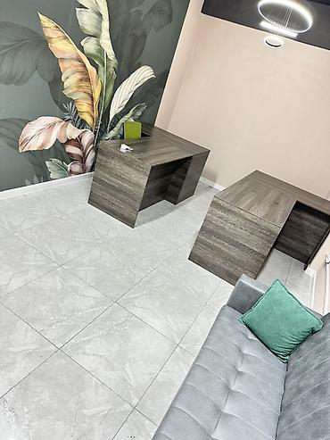 купить комнату под прописку: Сдаю Офисный кабинет: 20 м², С ремонтом, Первая линия — 3