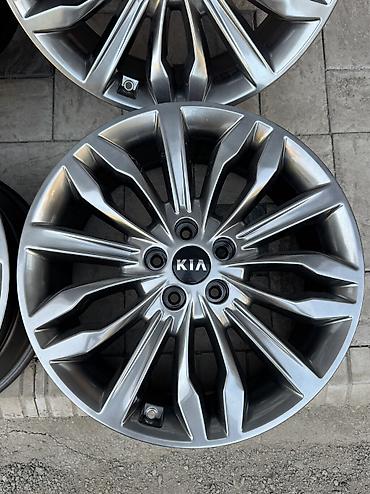 Диски: Литые Диски R 19 Kia, Комплект, отверстий - 5, Б/у — 10