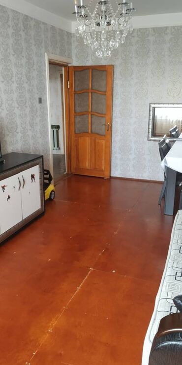 Köhnə tikili: Bakı, 3 otaqlı, Köhnə tikili, 75 kv. m — 3