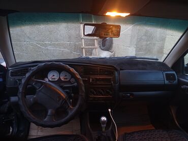 Volkswagen: Volkswagen Golf Variant: 1996 г., 1.8 л, Механика, Универсал — 9