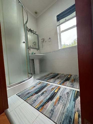 Посуточная аренда квартир: 3 комнаты, Парковка, Кондиционер, Бытовая техника — 11