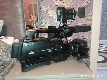 sony hd1500: Sony 1500 Hd videokamera satıram az işlənib, sumka 3 eded batareyka — 3