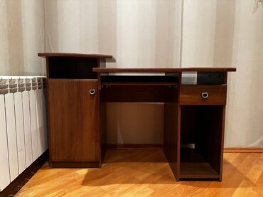 барный стол на кухню: Kompüter masası, İşlənmiş, Açılmayan, MDF, Künc masa
