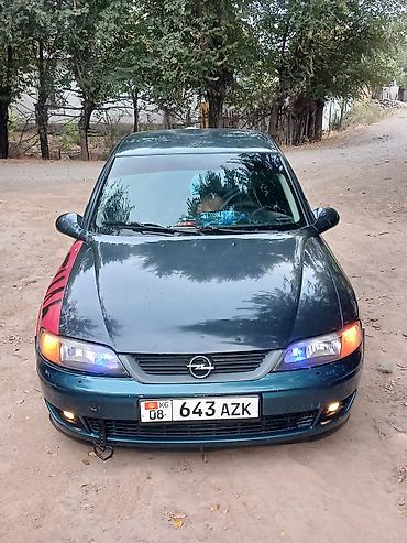 Opel Vectra: 2000 г., 1.6 л, Механика, Бензин, Седан