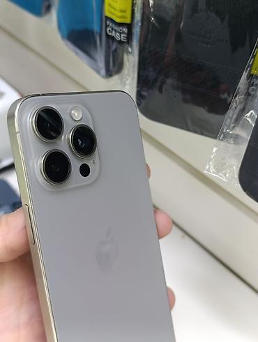 ayfon 15 pro: IPhone 15 Pro Max, Б/у, 512 ГБ, Natural Titanium, Защитное стекло, Чехол, 88 % — 2