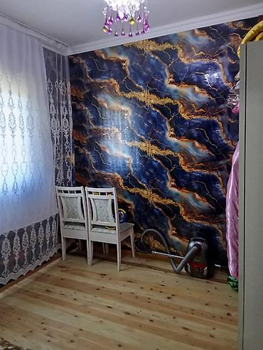 Həyət evləri və villaların satışı: Satılır: həyət evi - Həyətyanı sahə: daşla döşənmiş həyət, dəmir — 15