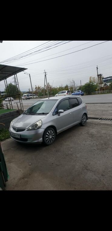 хонда сер: Honda Fit: 2006 г., 1.3 л, Вариатор, Бензин, Седан