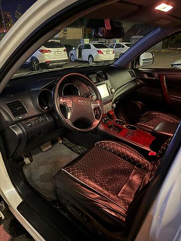 высокие машины: Toyota Highlander: 2012 г., 3.5 л, Автомат, Бензин, Внедорожник — 6