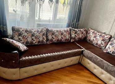 Угловой диван, Б/у, Раскладной, С подъемным механизмом, Нет доставки