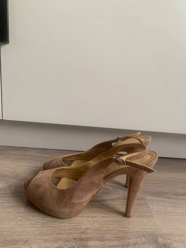 французский парфюм на розлив: Продам женские туфли 👠 Носили всего 2 раза, состояние очень хорошее