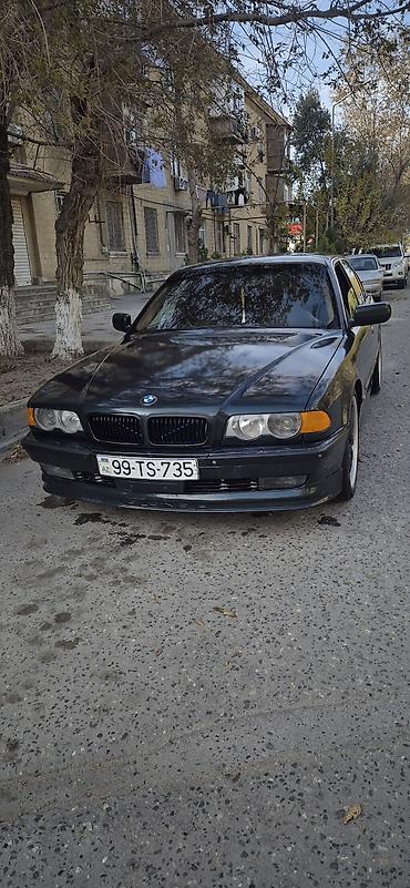 bmw e38: BMW 7 Series E38 sedan - Kuzov: qara rəng, klassik E38 dizaynı, ön və — 6