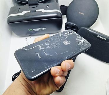 Apple iPhone: IPhone Xr, Б/у, 128 ГБ, Черный, Чехол, 79 % — 6