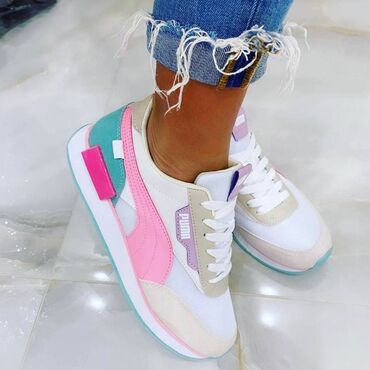 Patike: Puma patike

Novo
Brojevi 36 do 41

fb Moja Kupovina 1 — 7